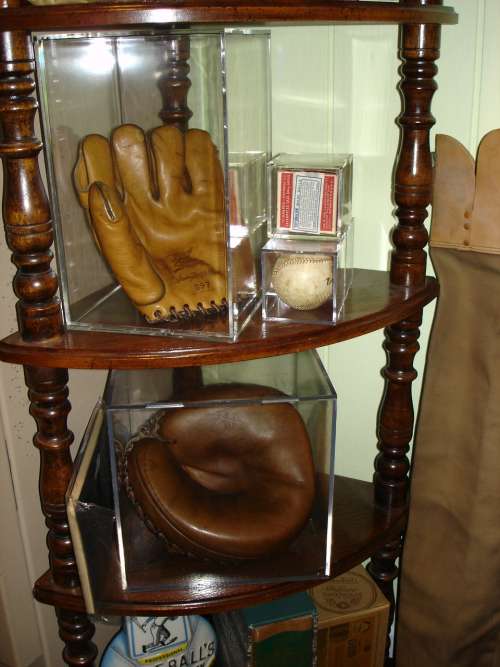 Michael Popovich Display 2